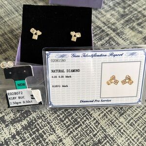 18K Gold Natural Diamond Earrings - New